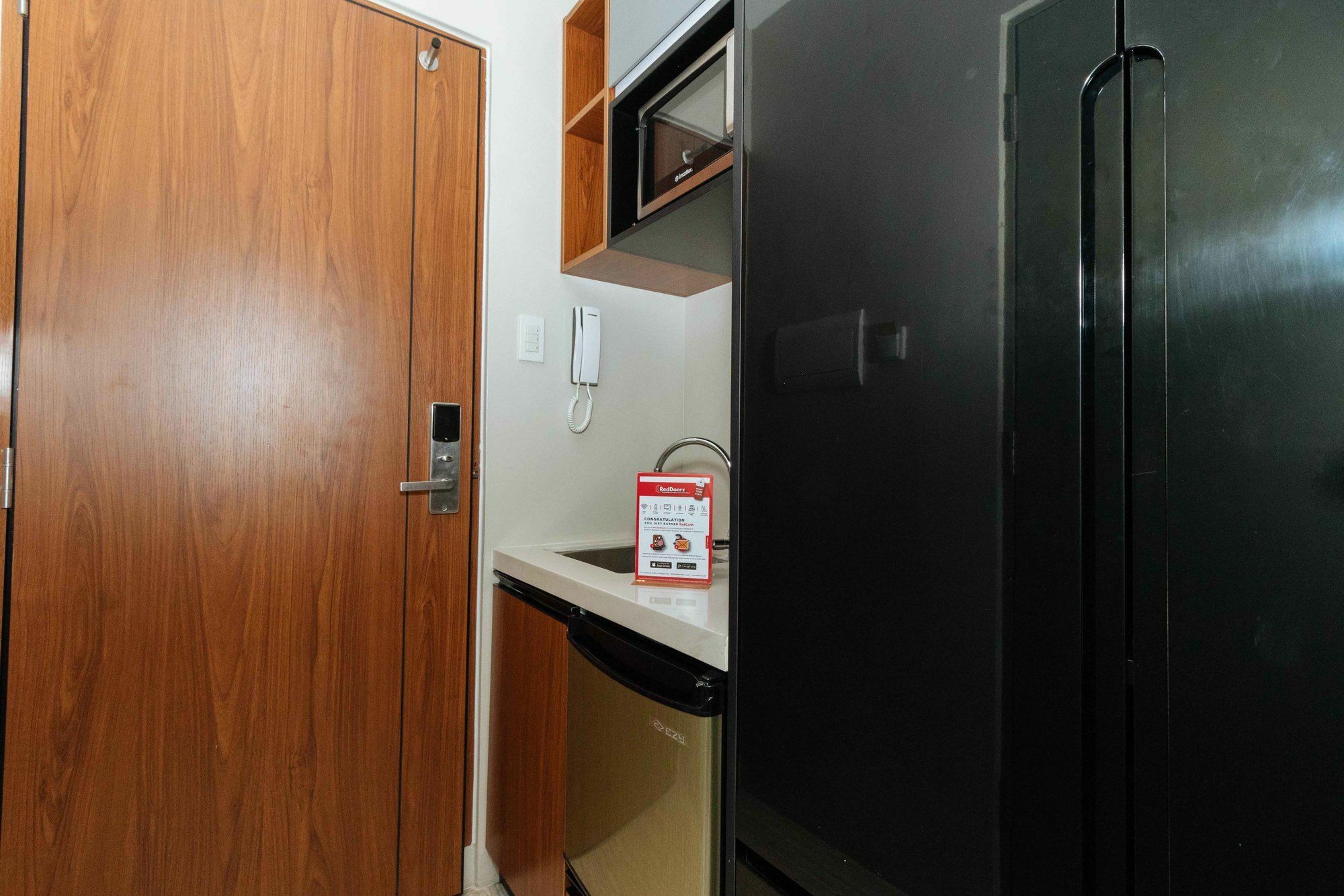 Hotel Reddoorz Premium Near Ust Hospital Manila Exterior foto