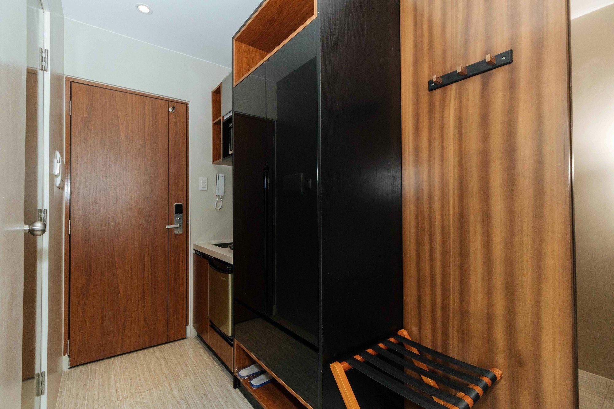 Hotel Reddoorz Premium Near Ust Hospital Manila Exterior foto
